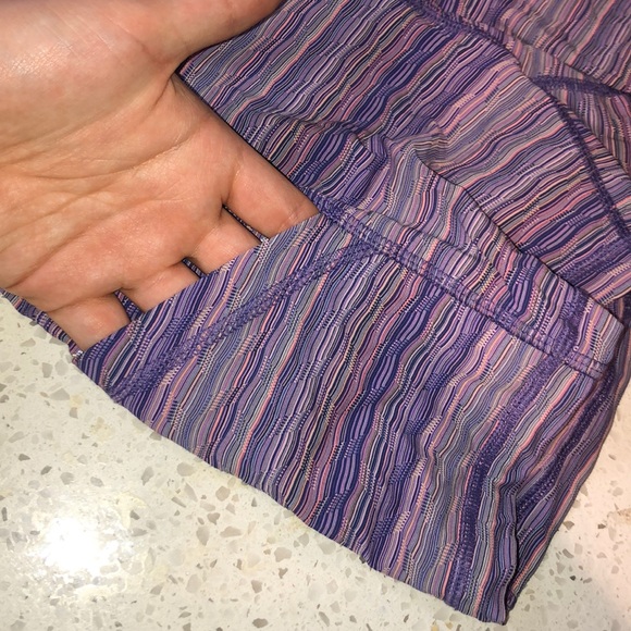 Lululemon althletica spandex sports shorts - Picture 5 of 5